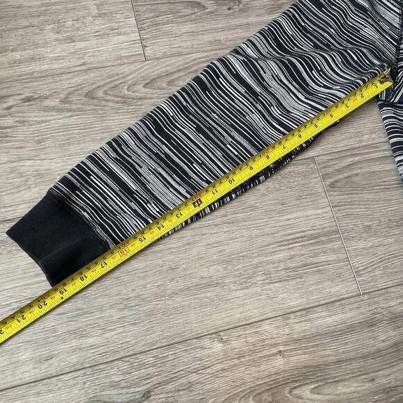 Nike AW77 FT Hoodie Black White Speed Stripe 614488-010 Men’s Sz Large - Picture 9 of 9